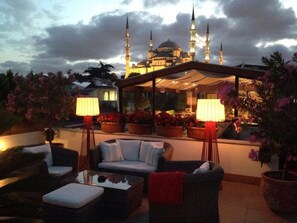 View from property - Hotel Sari Konak (Istanbul)