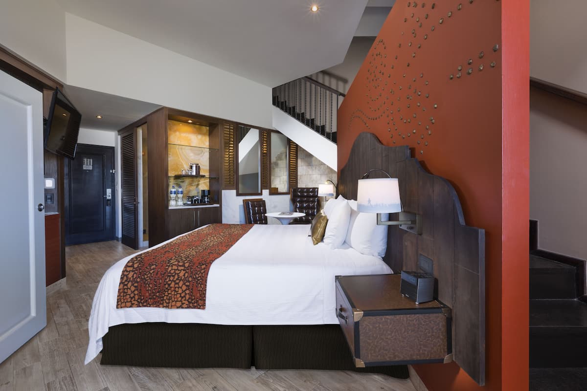 Premium bedding, in-room safe, blackout curtains, iron/ironing board