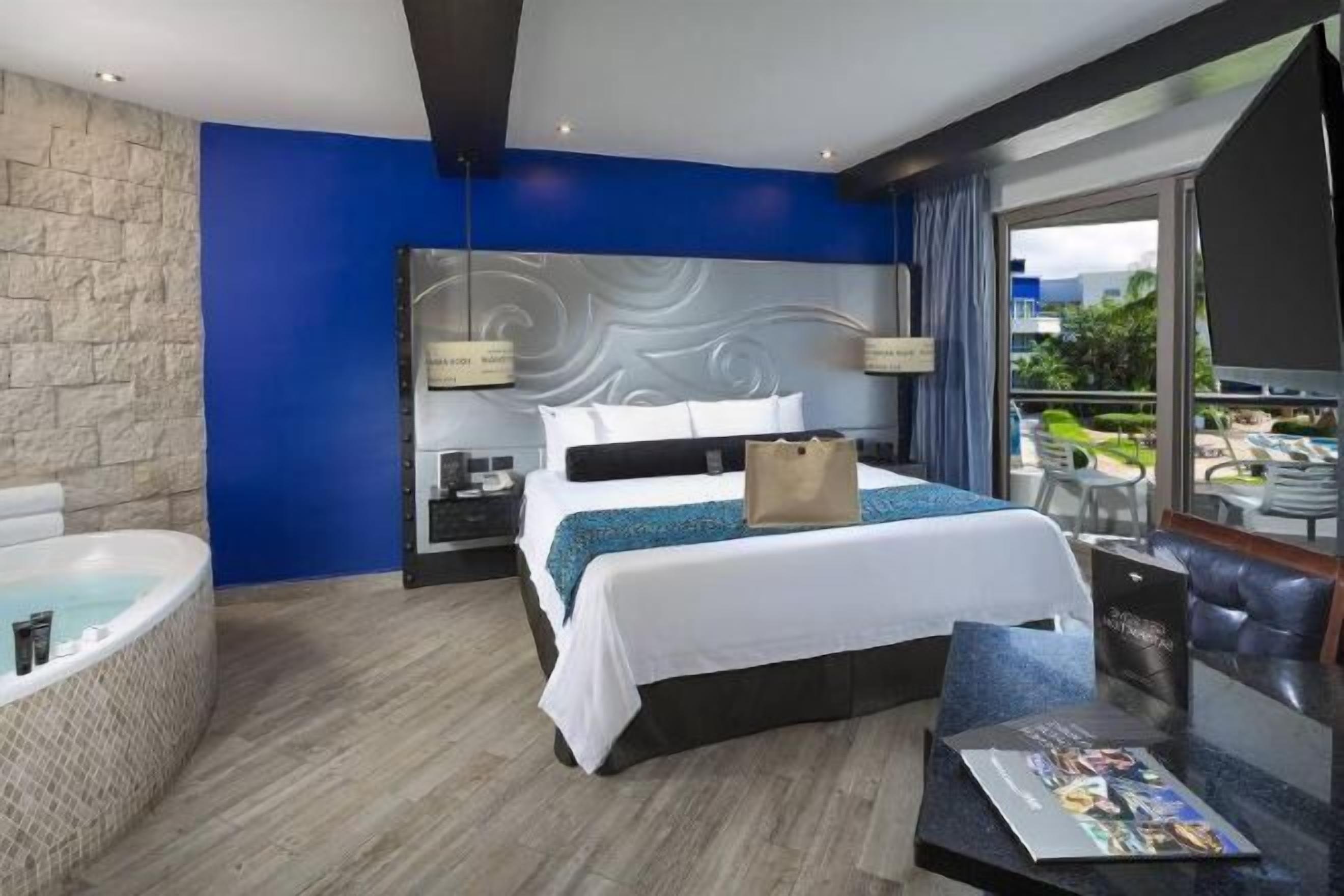 Premium bedding, in-room safe, blackout drapes, iron/ironing board