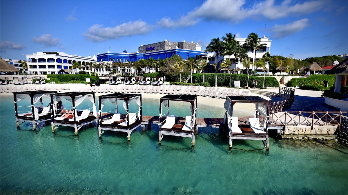 Oceanfront cabanas at Hard Rock Hotel Riviera Maya