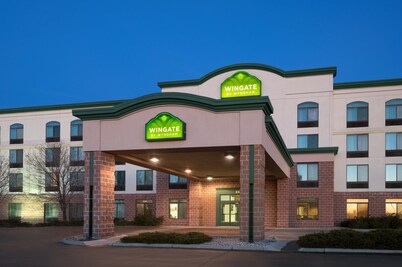 Wingate by Wyndham - Fargo