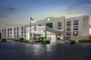 Exterior - Holiday Inn Savannah S - I-95 Gateway by IHG (Savannah)