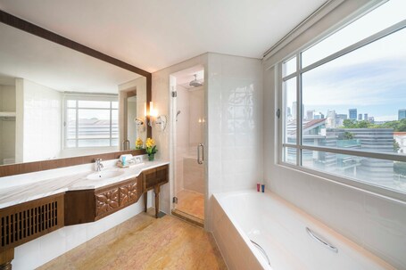 Rendezvous Hotel Singapore by Far East Hospitality - Image 7