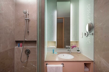 Rendezvous Hotel Singapore by Far East Hospitality - Image 25
