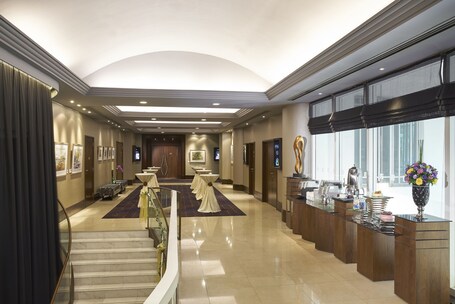 Rendezvous Hotel Singapore by Far East Hospitality - Image 16