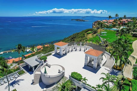 Exterior. El Conquistador Resort
