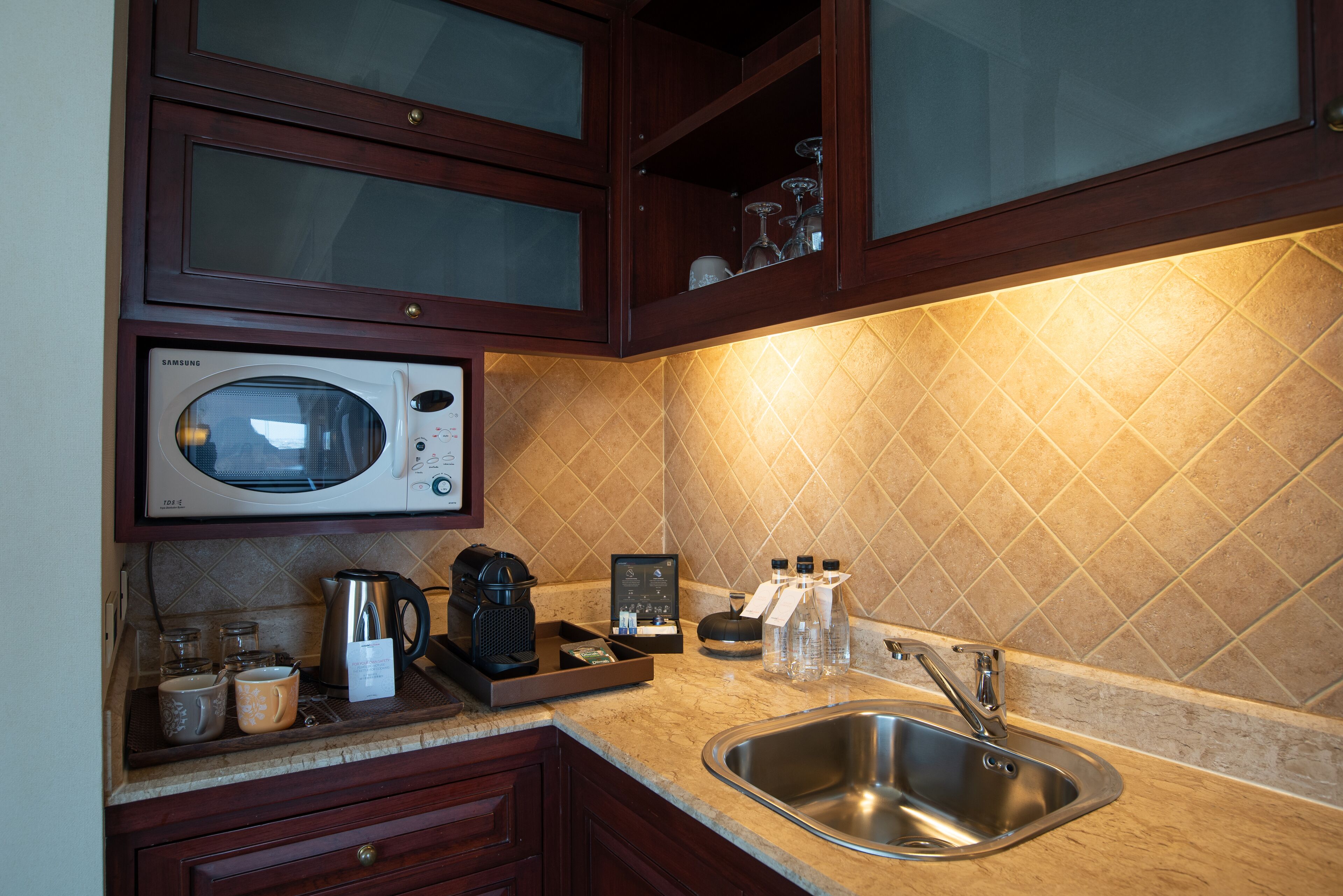 suite, 1 king bed (swiss) | private kitchenette | fridge, coffee/tea maker, electric kettle