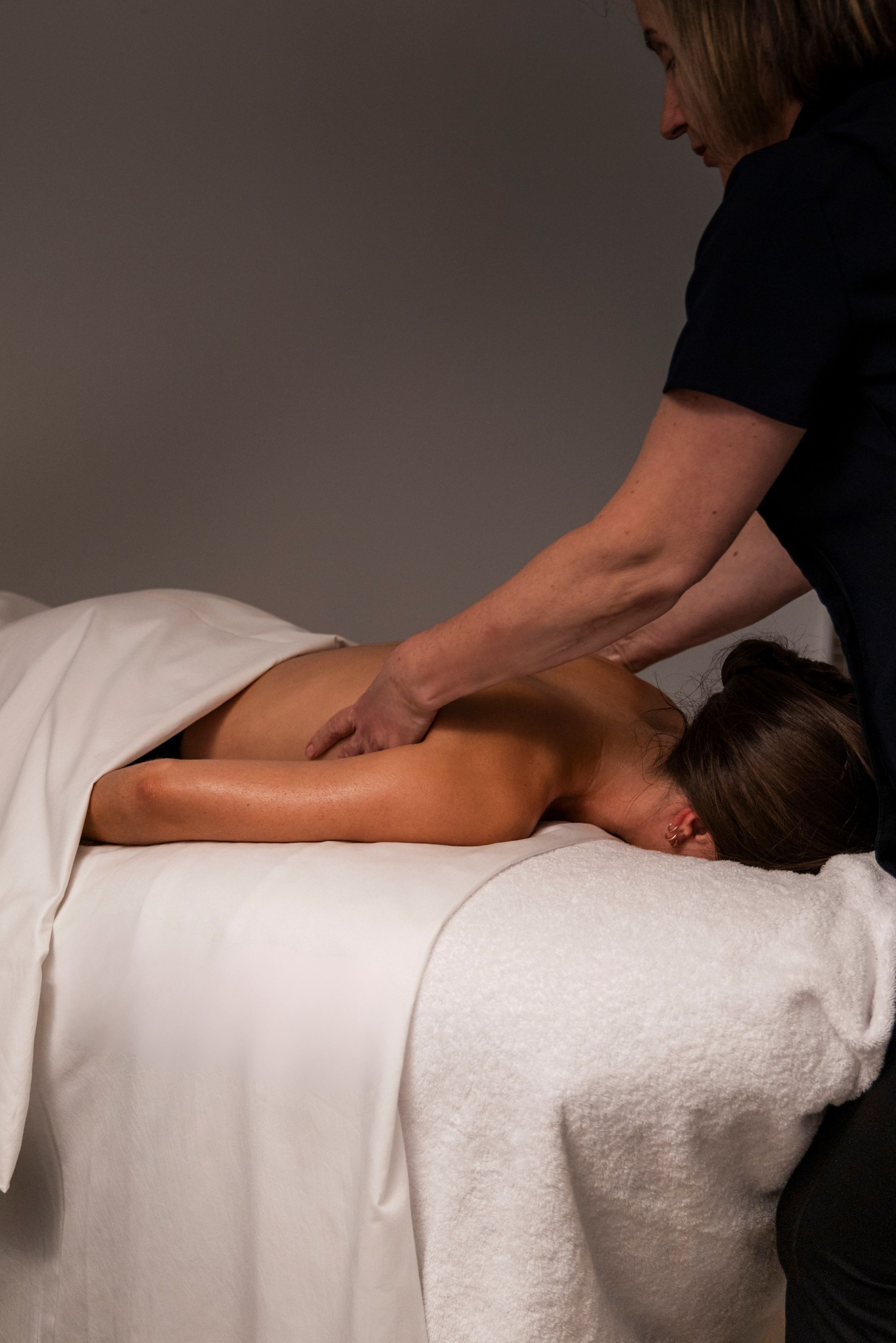 Couples treatment room(s), sauna, hot stone massages