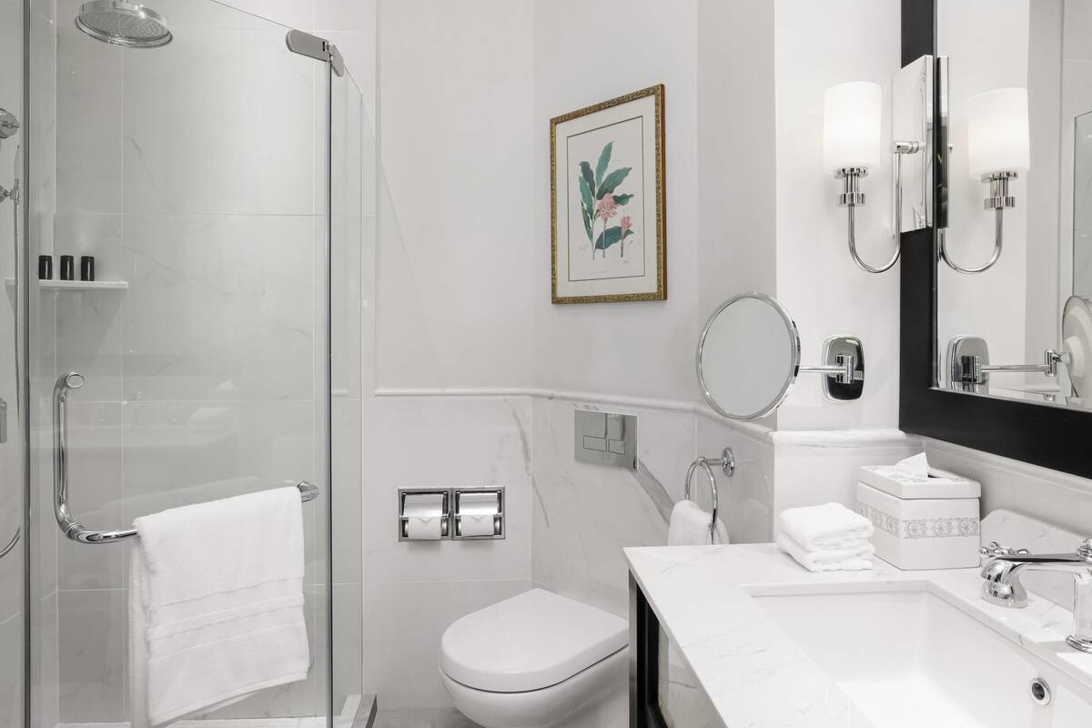 1 bedroom, minibar, in-room safe, individually furnished