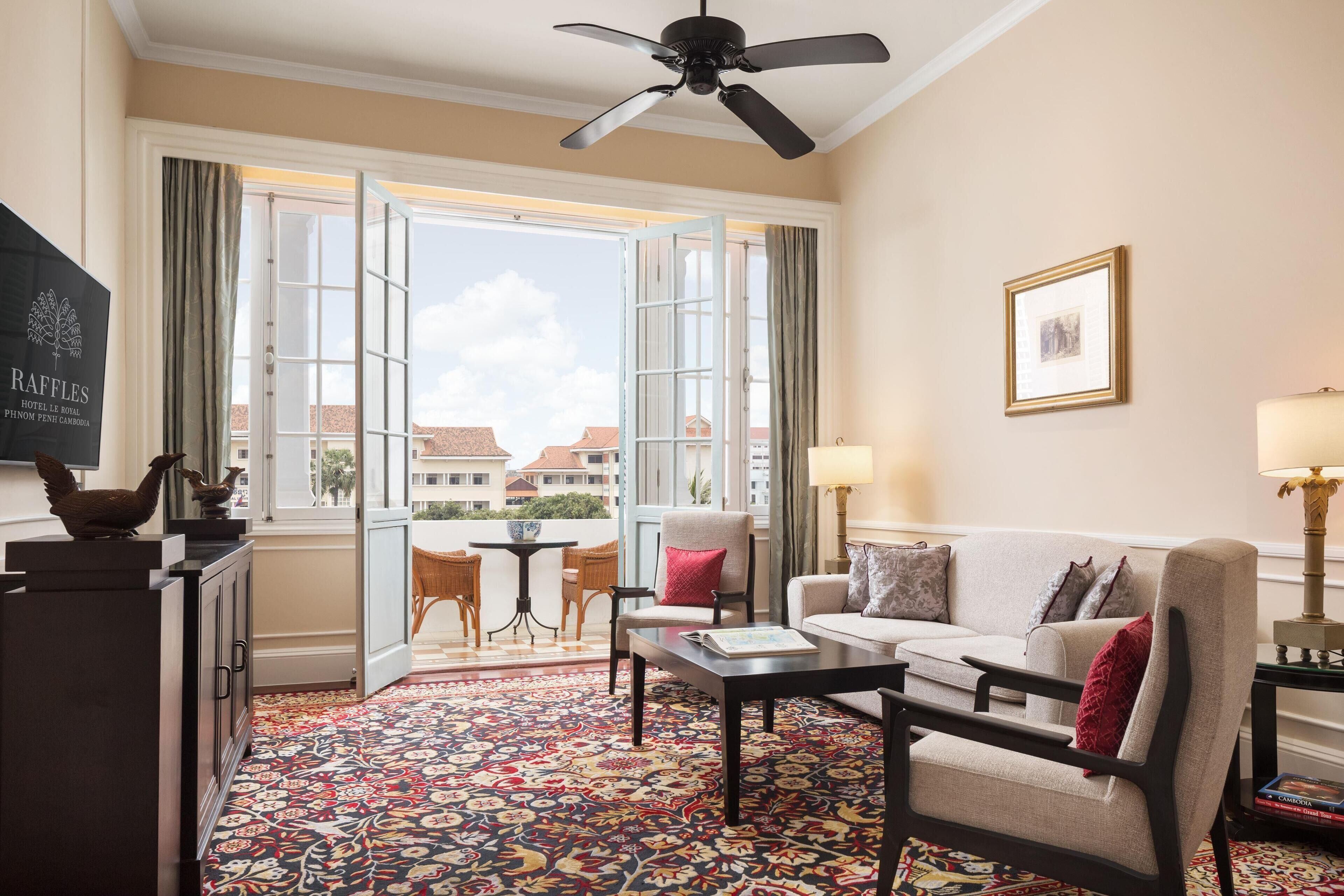 Landmark Suite | 迷你吧、客房内保险箱、特色家居、办公桌