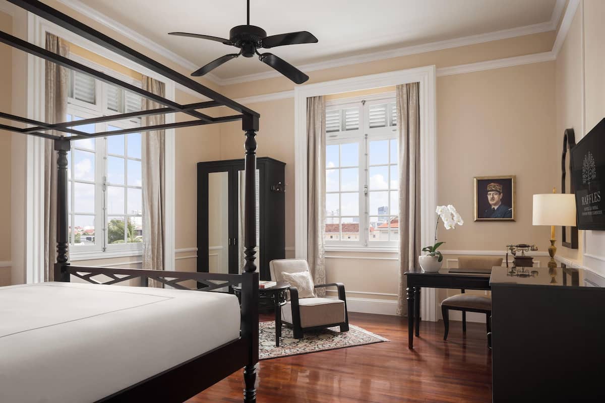 Personality Suite | 1 bedroom, minibar, in-room safe, individually furnished