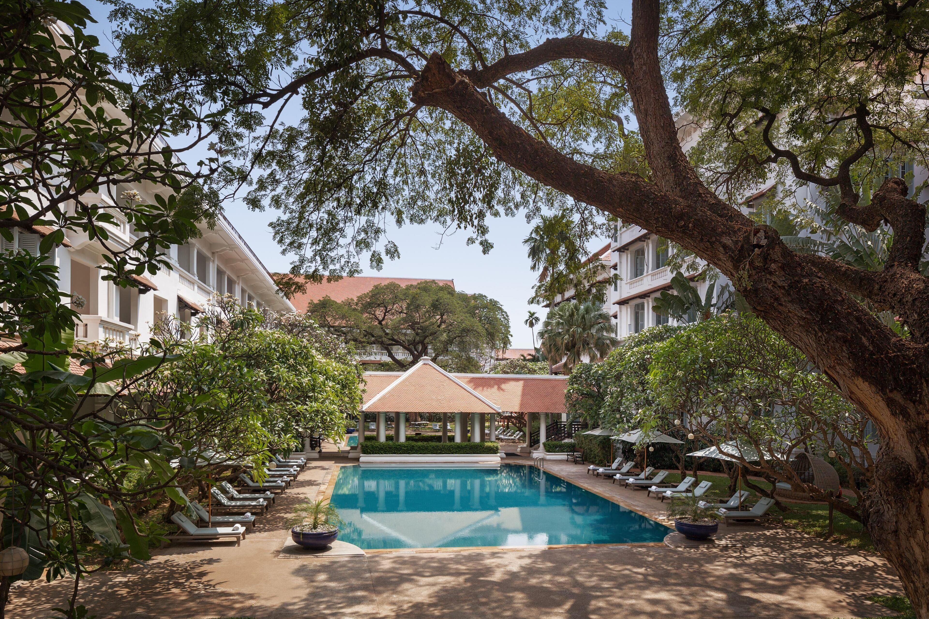 2 outdoor pools, open 6:00 am to 8:00 pm, pool umbrellas