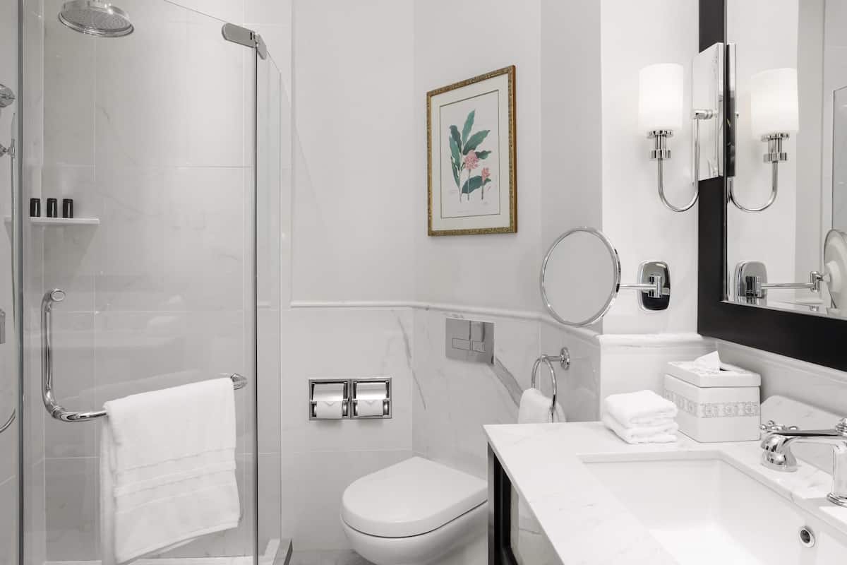 1 bedroom, minibar, in-room safe, individually furnished