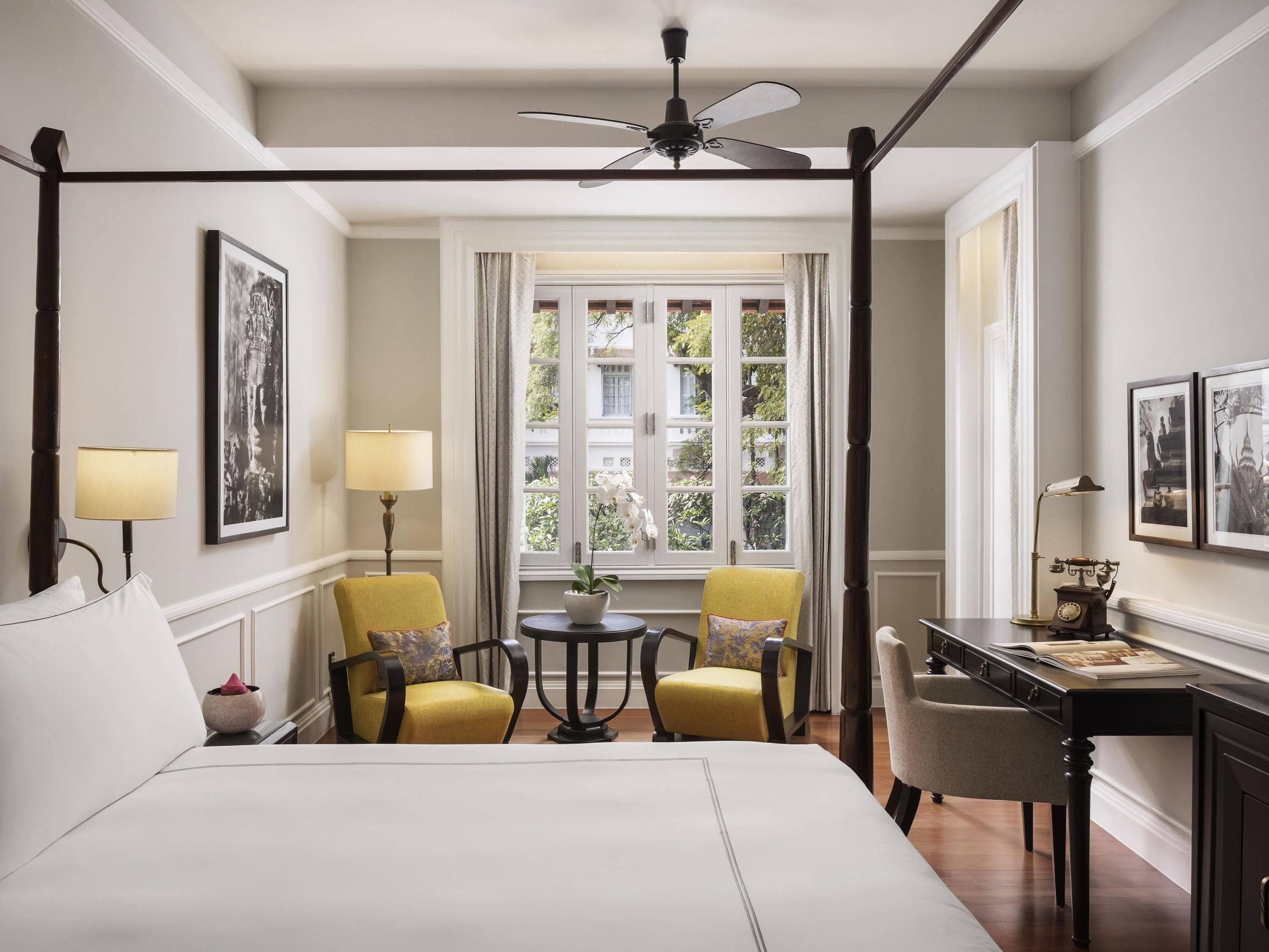 Suite, 1 Doppelbett, Balkon | Minibar, Zimmersafe, individuell eingerichtet, Schreibtisch