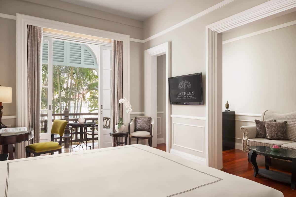 Colonial Suite King Bed | 1 bedroom, minibar, in-room safe, individually furnished