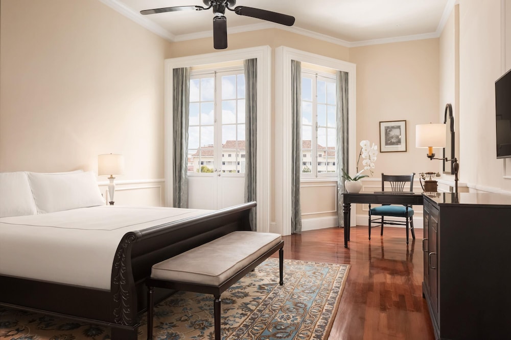 Raffles Hotel Le Royal by null