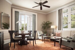 Suite, 1 King Bed (Landmark) | 1 bedroom, Egyptian cotton sheets, premium bedding, pillowtop beds