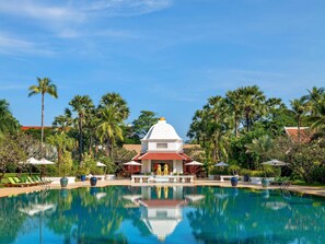 Exterior - Raffles Grand Hotel d'Angkor (Siem Reap)