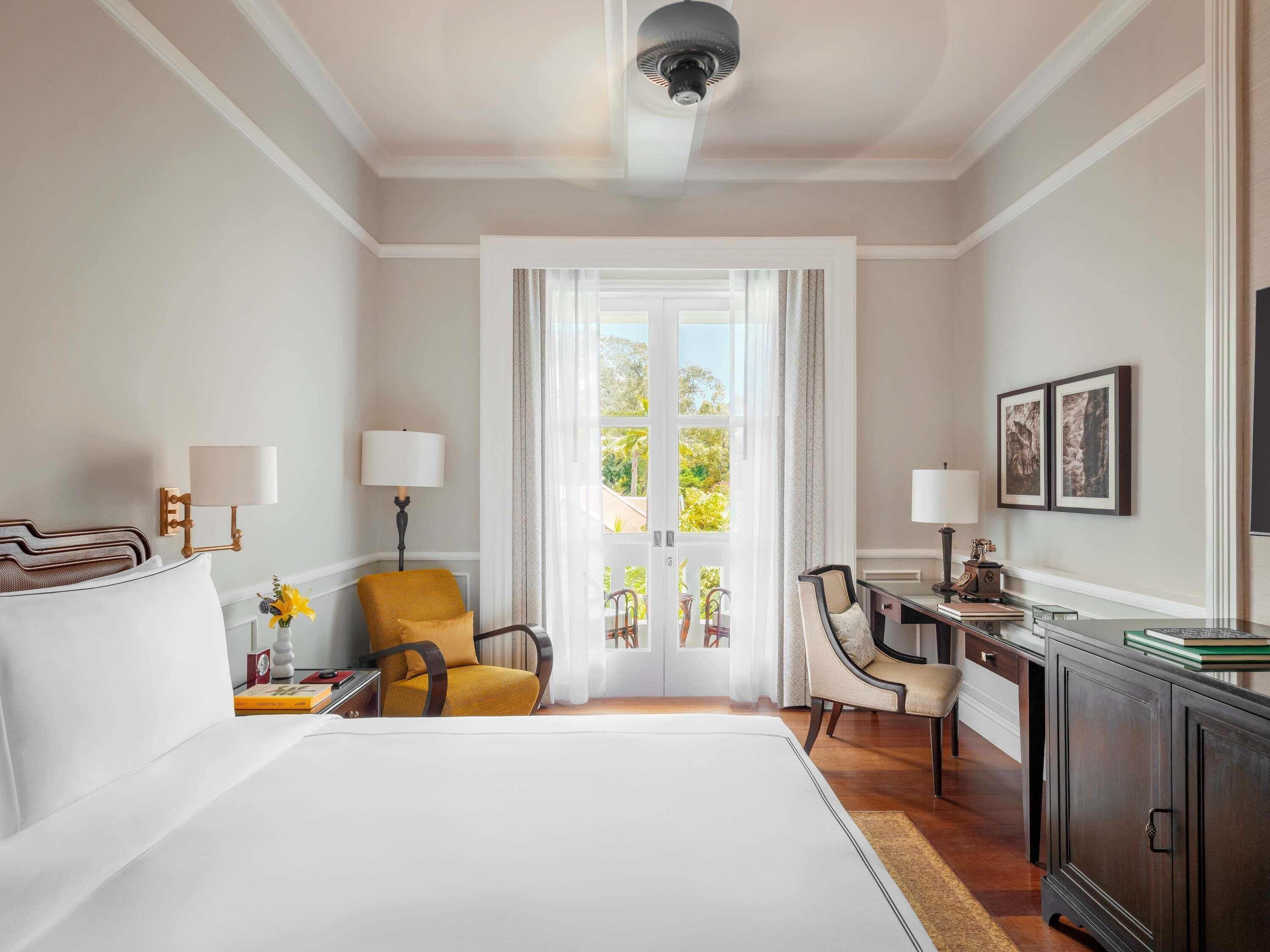 State Room Pool View King | Egyptian cotton sheets, premium bedding, pillow-top beds, minibar