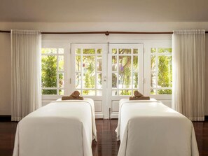 Sauna, hot tub, body treatments, aromatherapy, Swedish massages