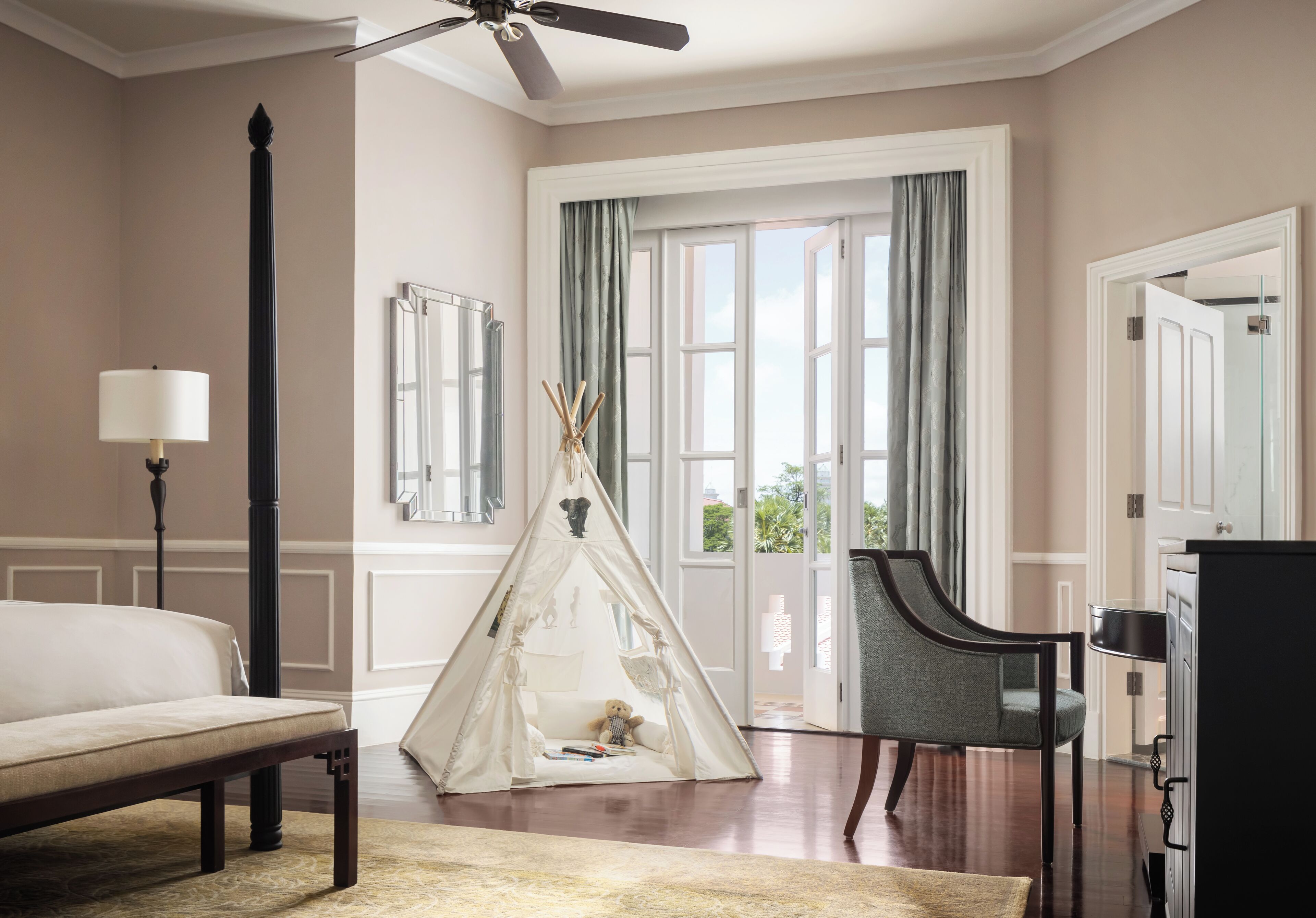 suite, 1 king bed (landmark) | view from room