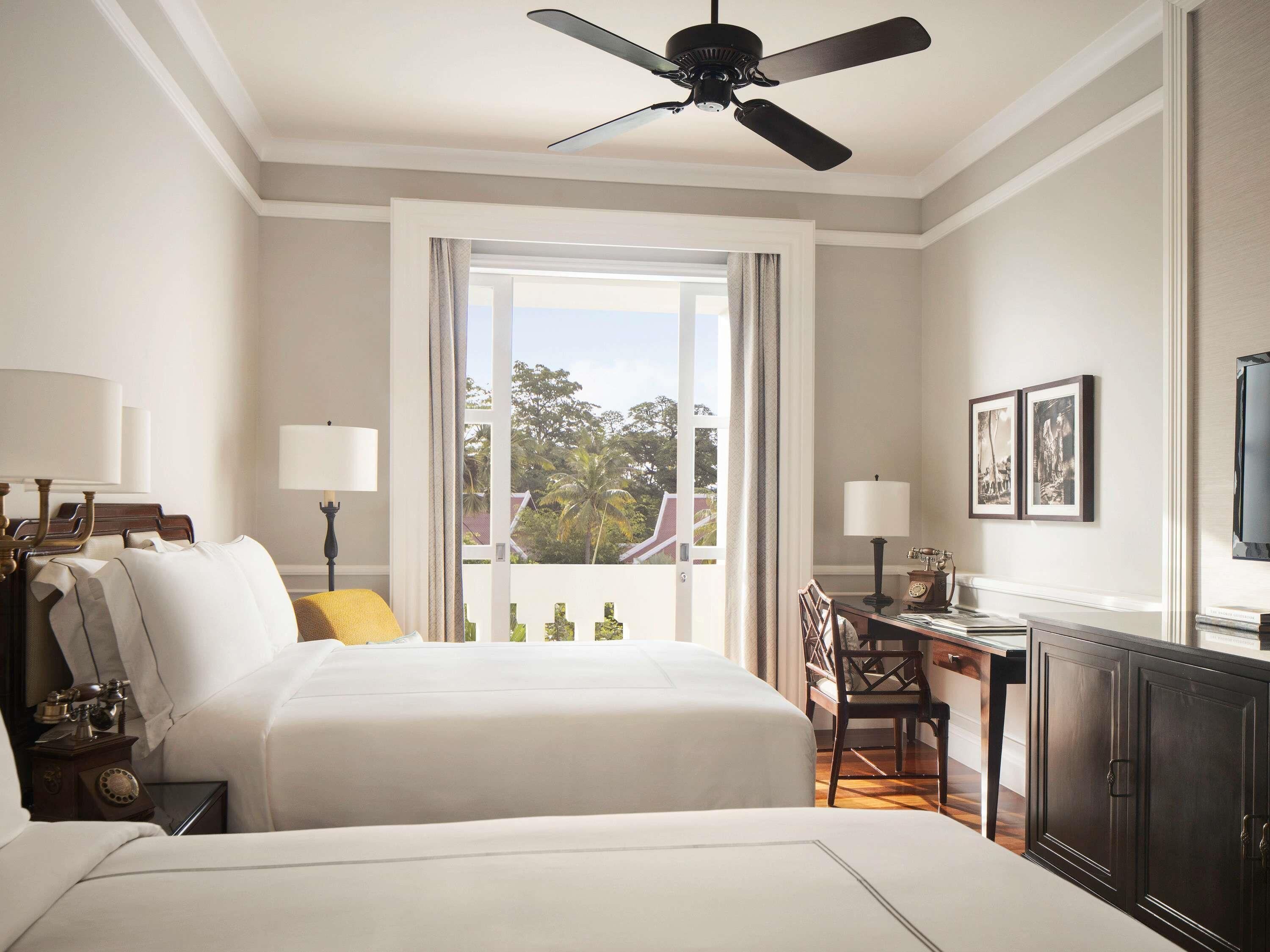 State Room Pool View Twin | Egyptian cotton sheets, premium bedding, pillowtop beds, minibar