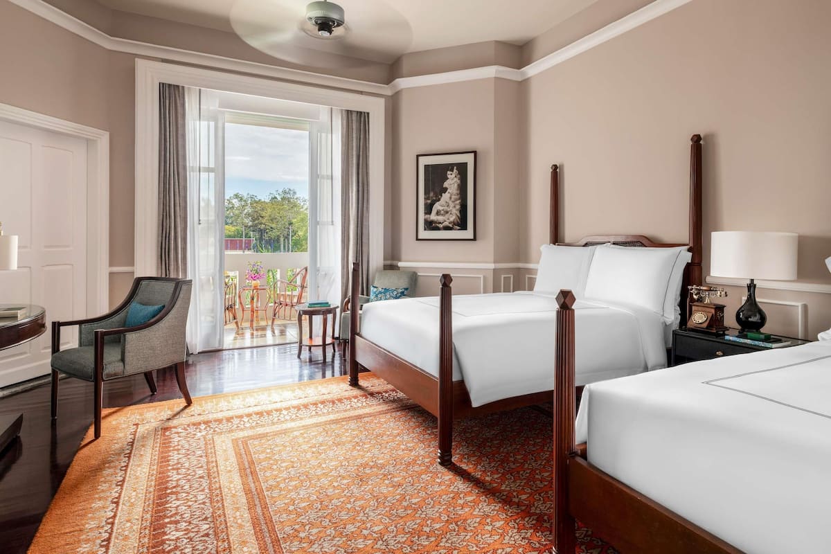 1 bedroom, Egyptian cotton sheets, premium bedding, pillowtop beds