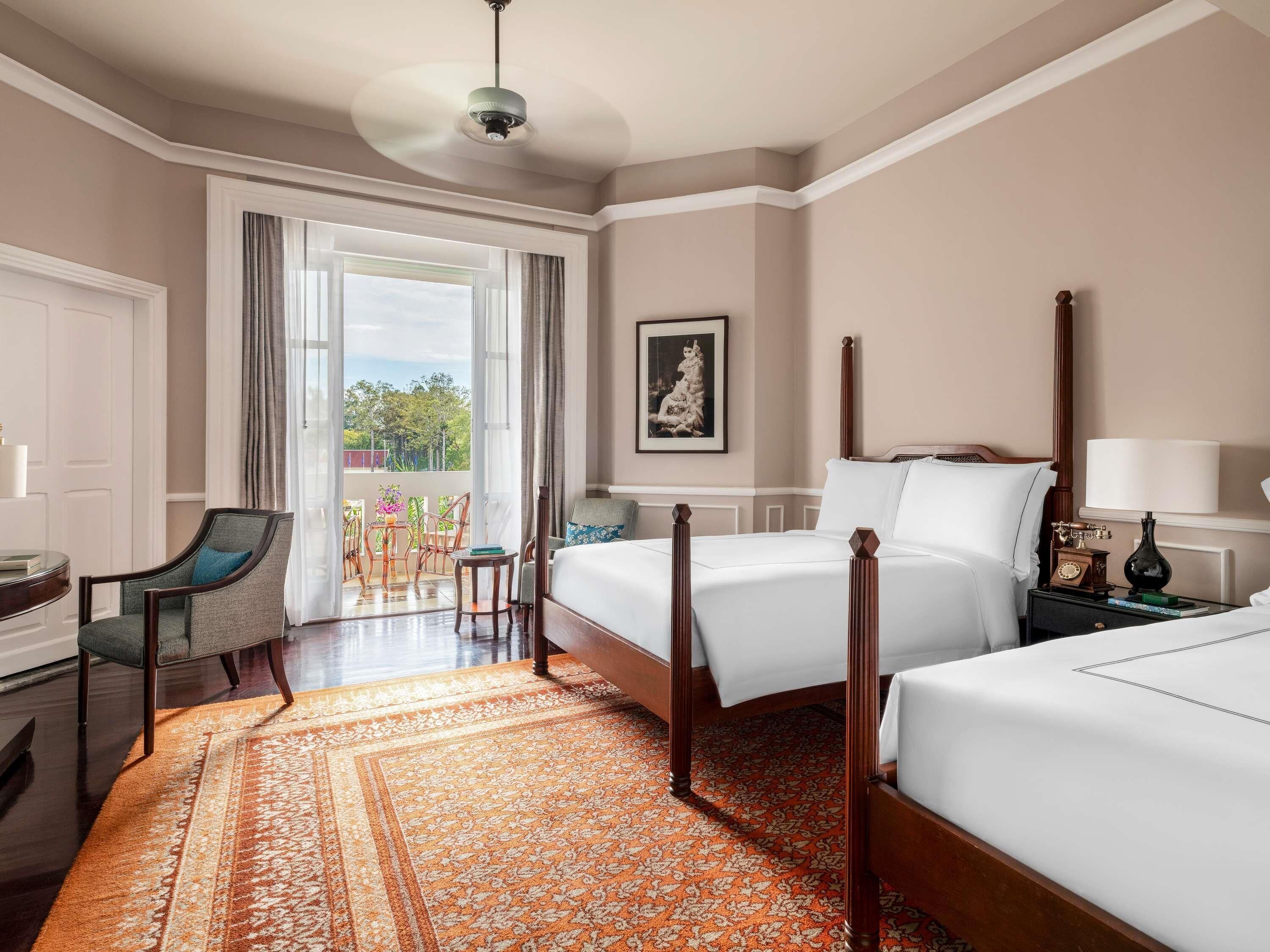 Egyptian cotton sheets, premium bedding, pillow-top beds, minibar