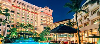 Paradox Singapore Merchant Court at Clarke Quay