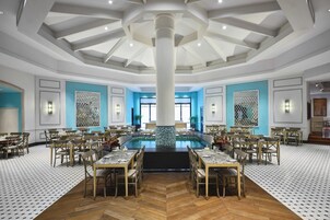 Daily buffet breakfast (SGD 43.16 per person)