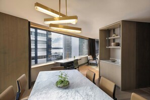 Premium bedding, minibar, in-room safe, desk