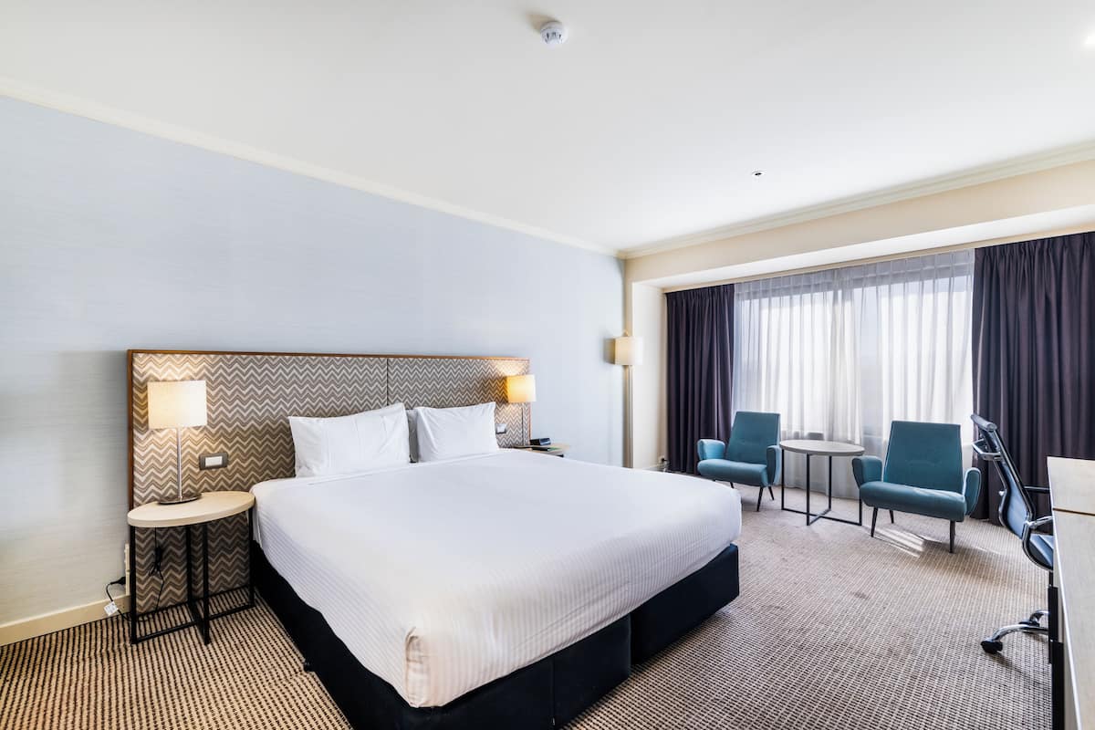 Habitación Grand, vista a la ciudad | Ropa de cama de alta calidad y minibar