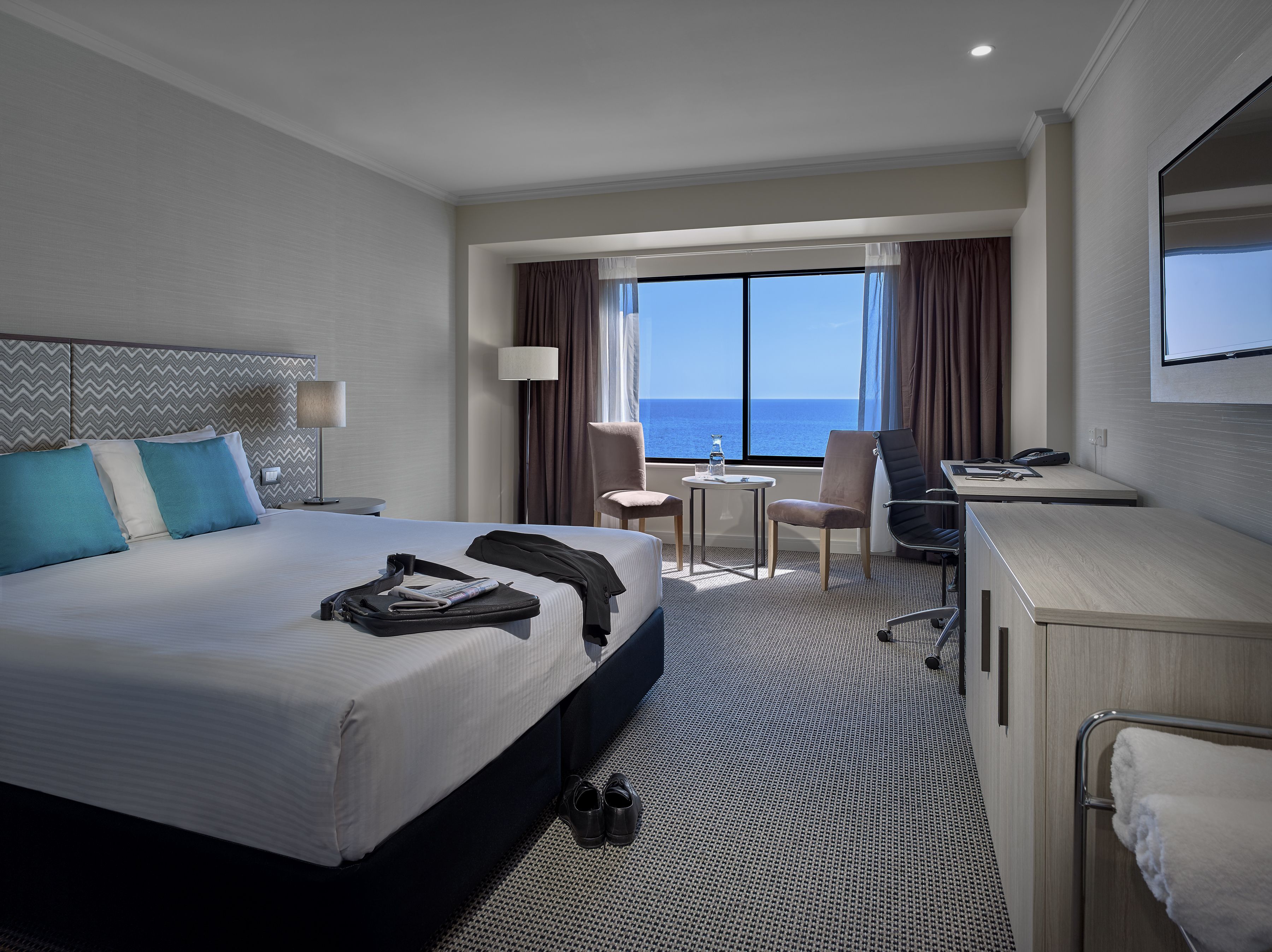 Habitación Grand, vista al océano | Ropa de cama de alta calidad y minibar 
