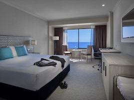 Chambre Majestueuse, vue océan | Literie de qualité supérieure, minibar, coffres-forts dans les chambres