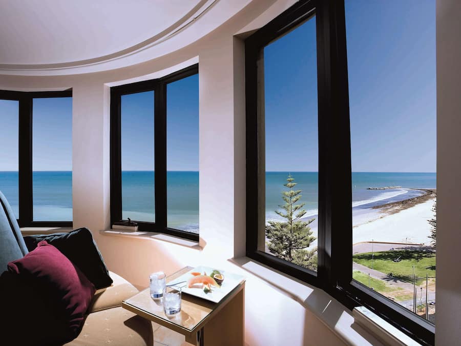 Ropa de cama de alta calidad y minibar