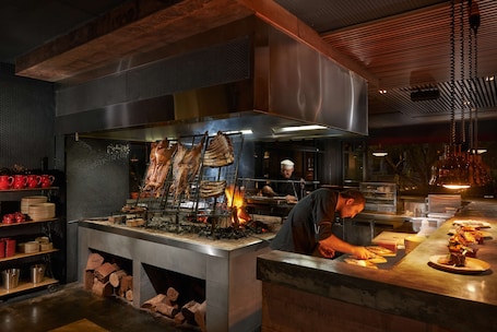 2 restaurants, breakfast, lunch, dinner served; Argentinean cuisine