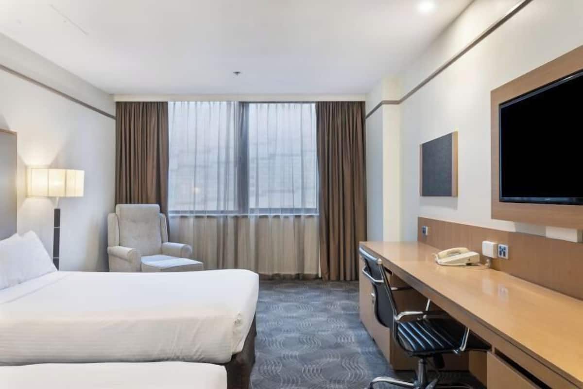 Minibar, in-room safe, desk, blackout drapes
