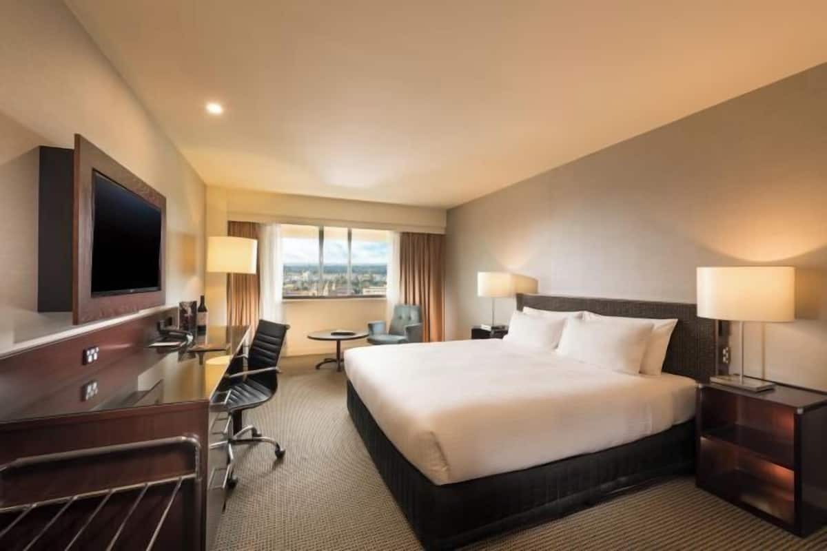 Minibar, in-room safe, desk, blackout drapes