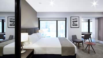 Superior Queen Room | 1 bedroom, premium bedding, in-room safe, desk