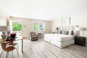 Single Room | Egyptian cotton sheets, premium bedding, desk, laptop workspace - The Atlantic Hotel (Southampton)