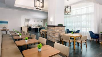 Petit déjeuner buffet compris tous les jours