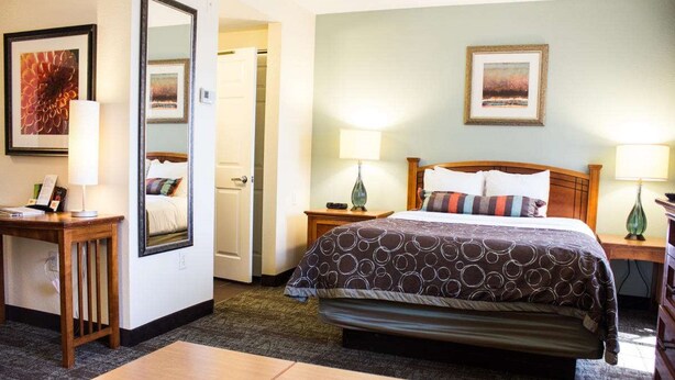 Studio Suite, 1 Queen Bed with Sofa bed (Studio) | Desk, laptop workspace, blackout drapes, iron/ironing board - Staybridge Suites Irving Las Colinas by IHG (Irving)