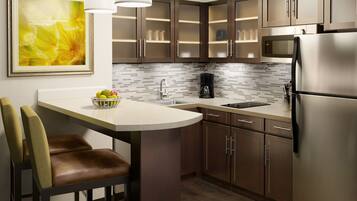 1 bedroom, desk, laptop workspace, blackout drapes