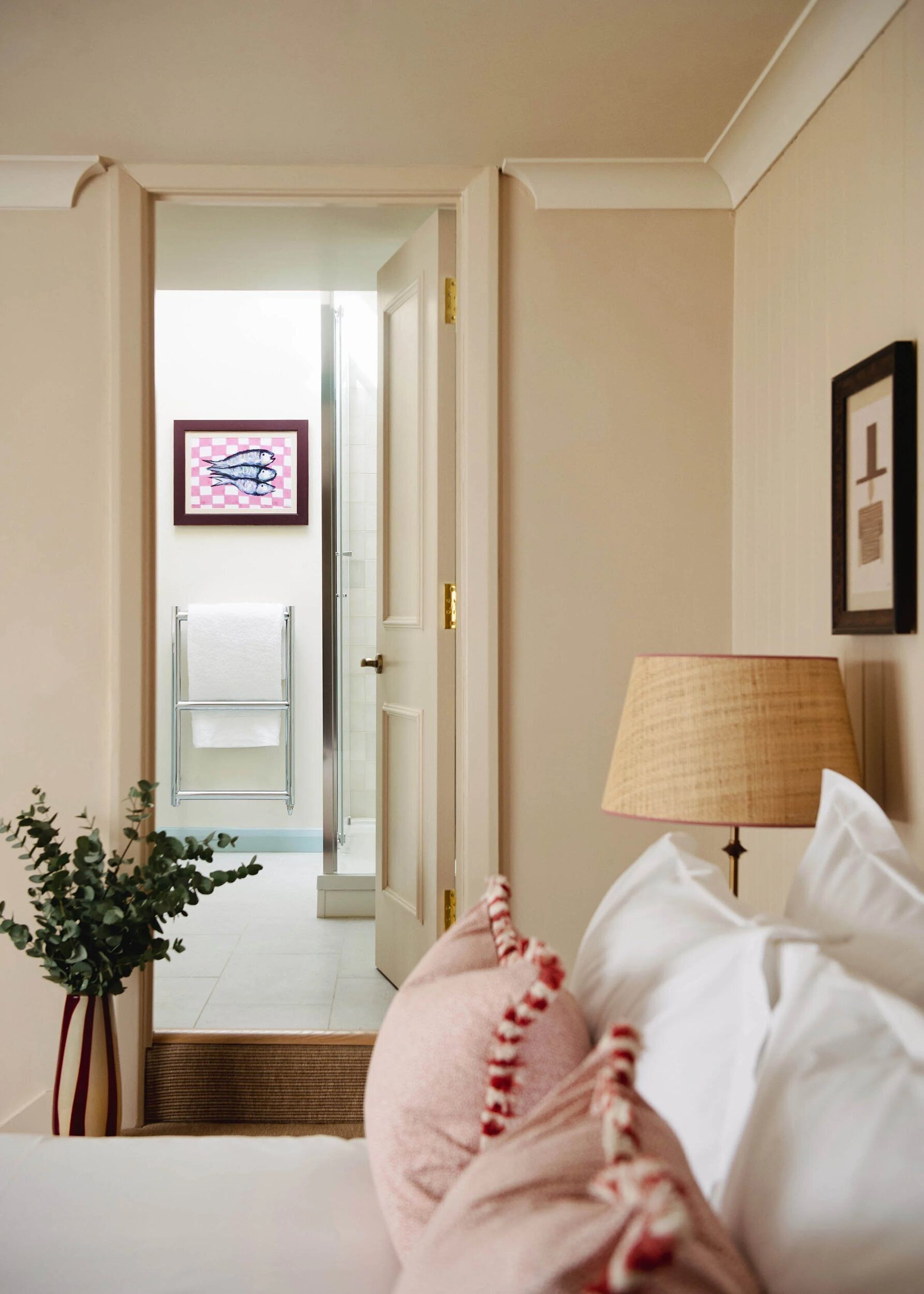 1 bedroom, in-room safe, desk, iron/ironing board