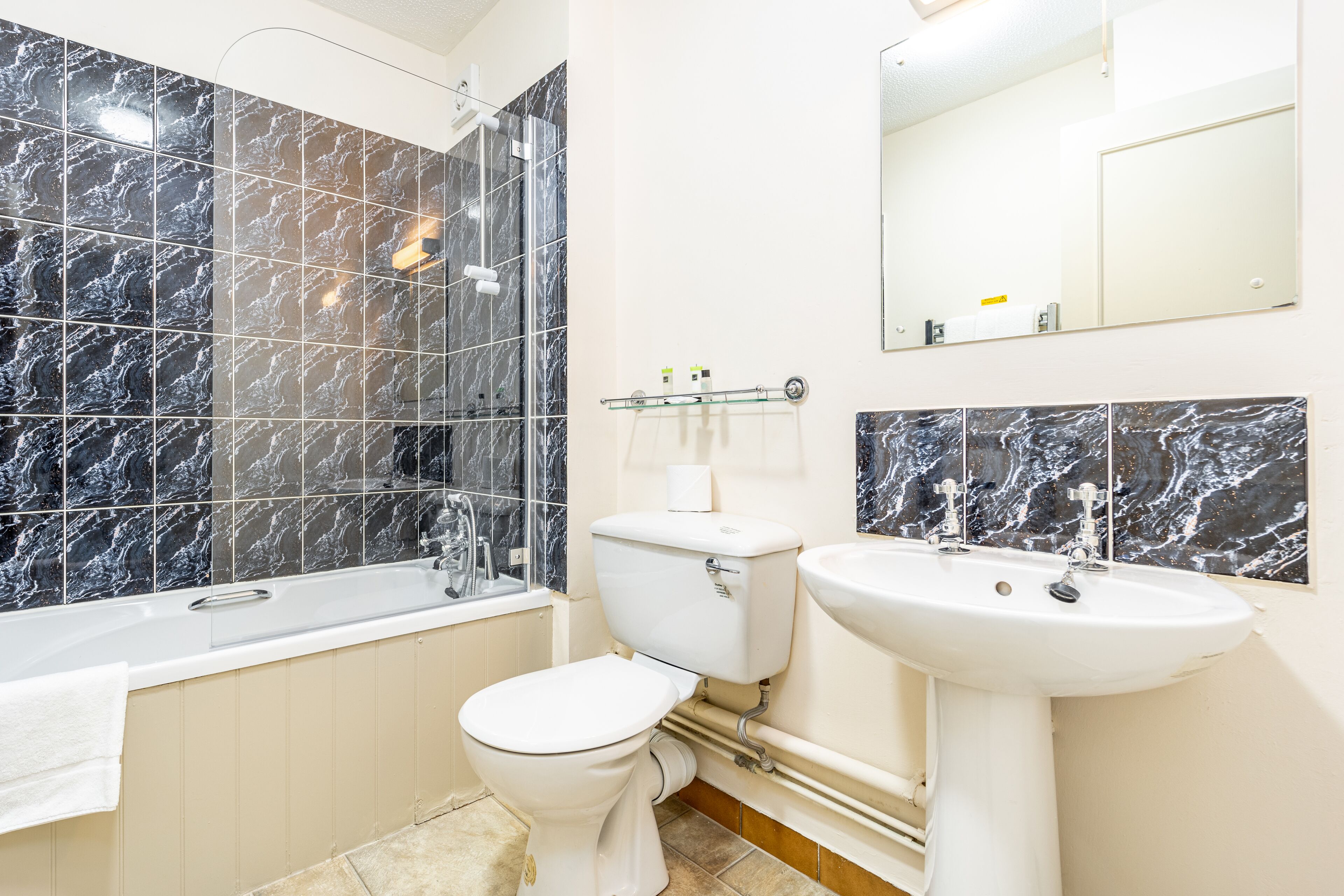 Foto - Best Western Limpley Stoke Hotel