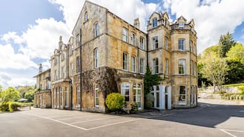 واجهة المنشأة