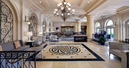 Hilton Naples