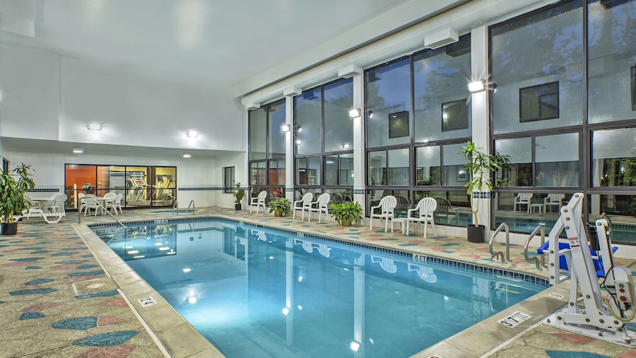 Hampton Inn Hotel Detroit/Belleville-Airport Area
