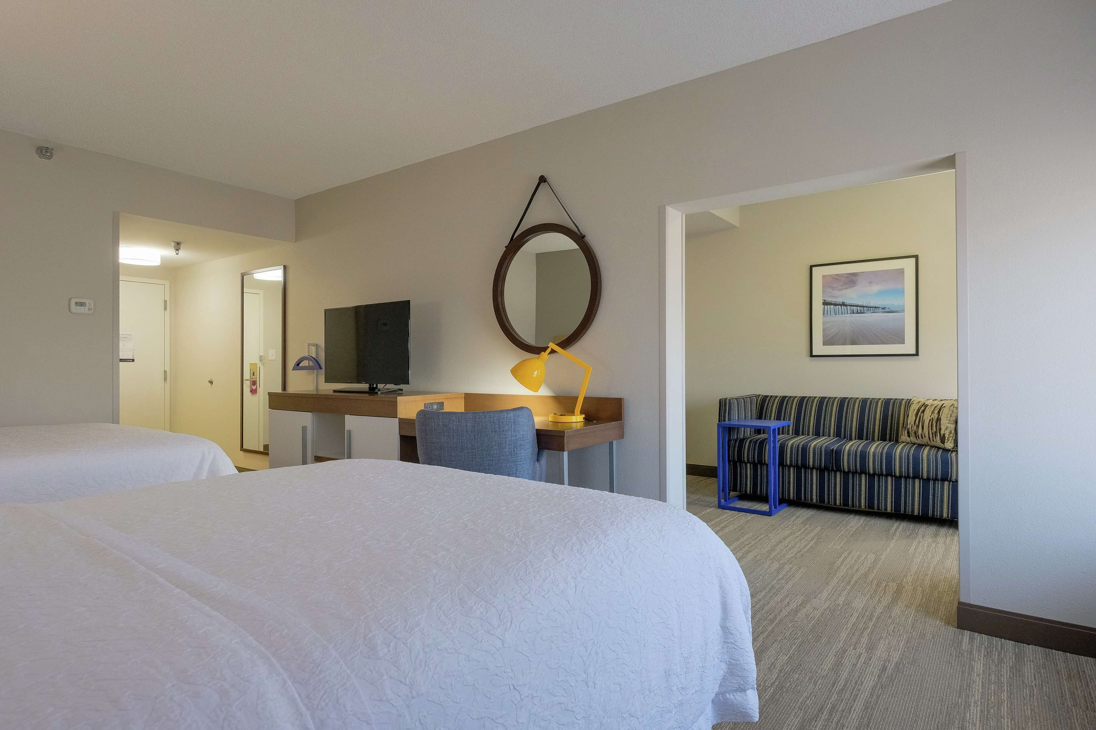 room, non smoking | in-room safe, laptop workspace, blackout curtains, iron/ironing board