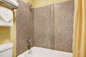 Room, 1 Queen Bed, Non Smoking | Bathroom | Free toiletries, hair dryer, towels - Super 8 by Wyndham Nashville Near Downtown / I-40 (Nashville)